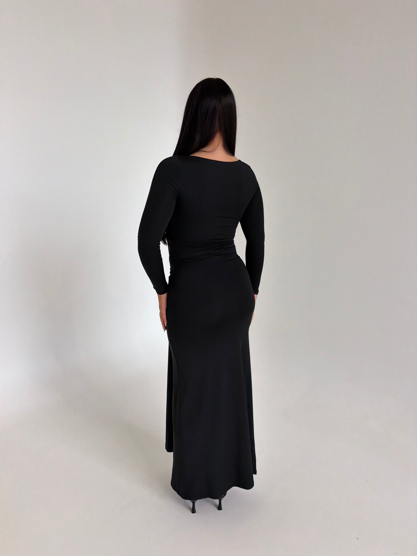 Amara Long Sleeve Maxi Dress - Black