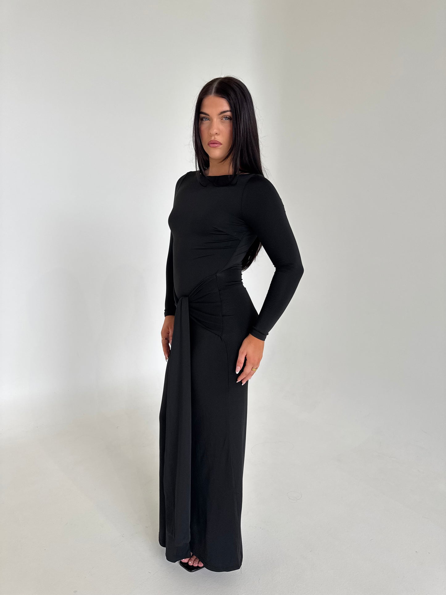 Amara Long Sleeve Maxi Dress - Black