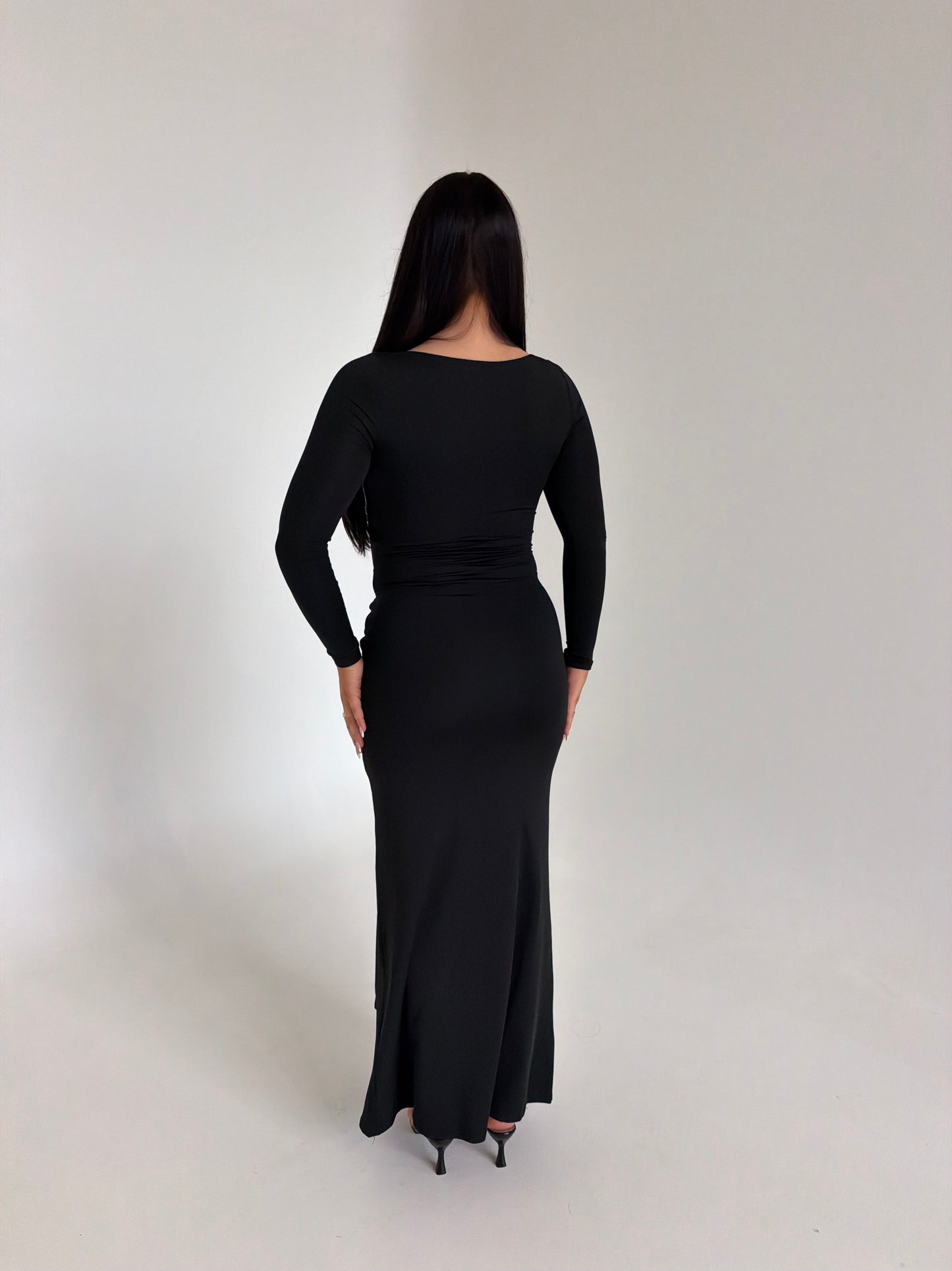 Amara Long Sleeve Maxi Dress - Black